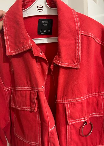 Kırmızı Düğmeli Kadın Denim Ceket - Görsel 2