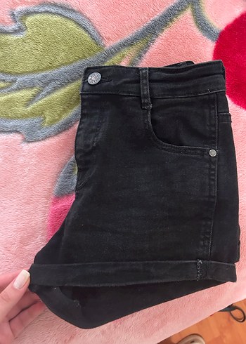 Kadın Siyah Bağlama Desenli Mini Denim Şort - Görsel 3