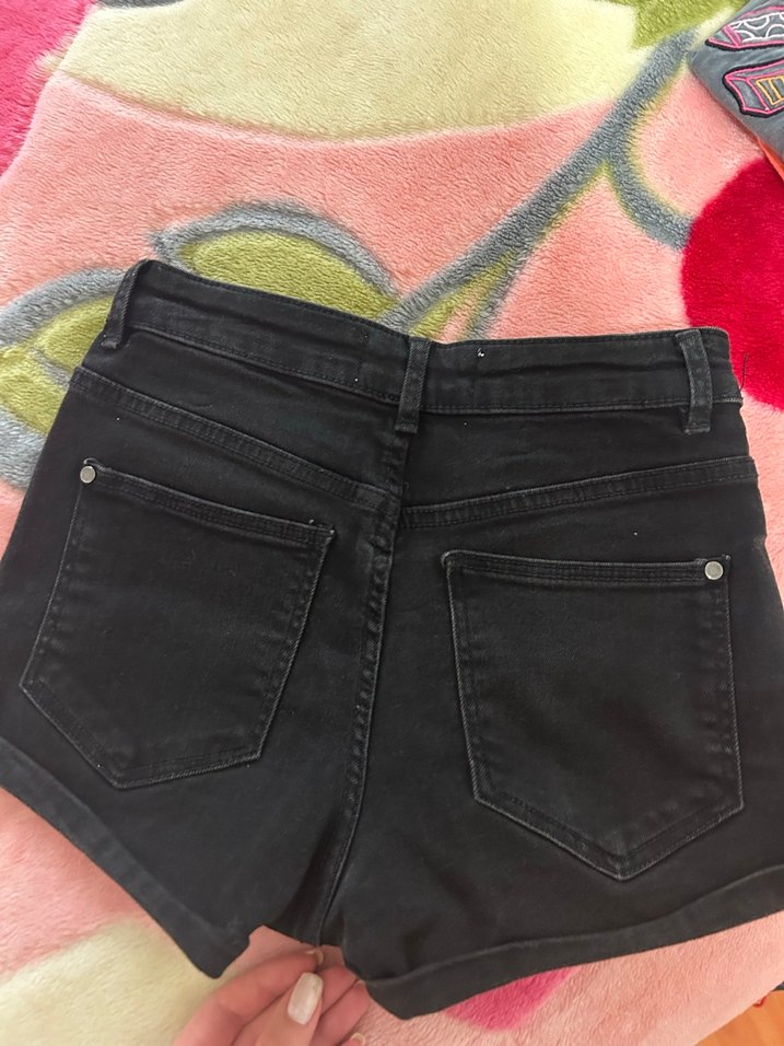 Kadın Siyah Bağlama Desenli Mini Denim Şort - Görsel 2