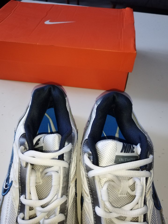 Nike initiator Beyaz Gri Bağcıklı Spor Ayakkabı - Görsel 3