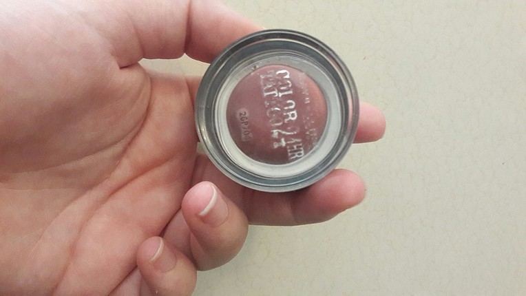 Maybelline Color Tattoo 70 Metallic Poimegranate
