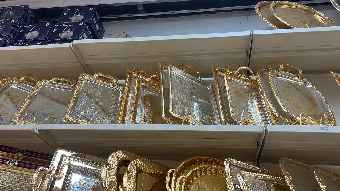 Parlak Altın Renkli Mutfak Tepsisi - Görsel 2