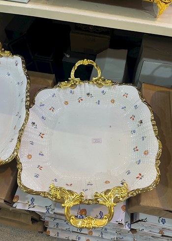 Altın Renkli Çiçek Desenli Porselen Servis Tabağı - Görsel 6