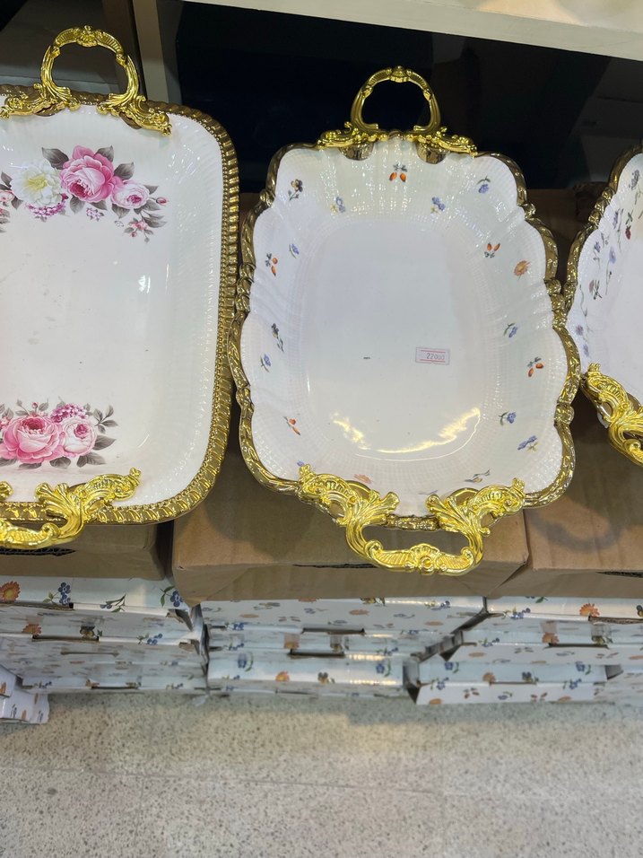 Altın Renkli Çiçek Desenli Porselen Servis Tabağı - Görsel 5