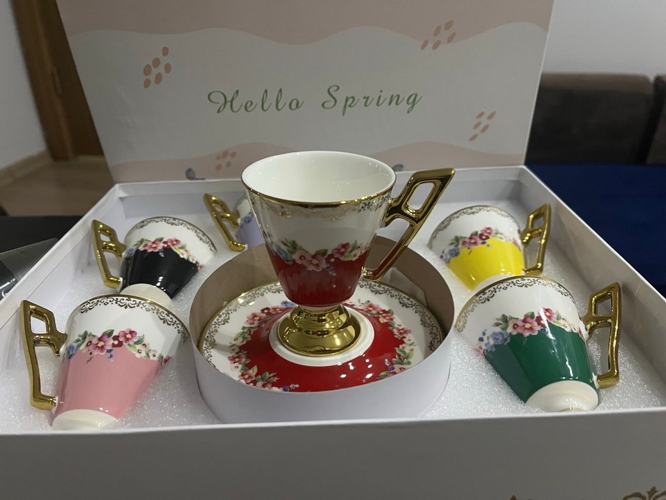 Çiçek Desenli Renkli Porselen Fincan Takımı - Görsel 2