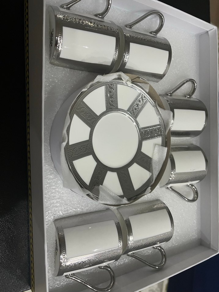 Beyaz ve gri, 6'lı fincan seti ve tabak - Görsel 2