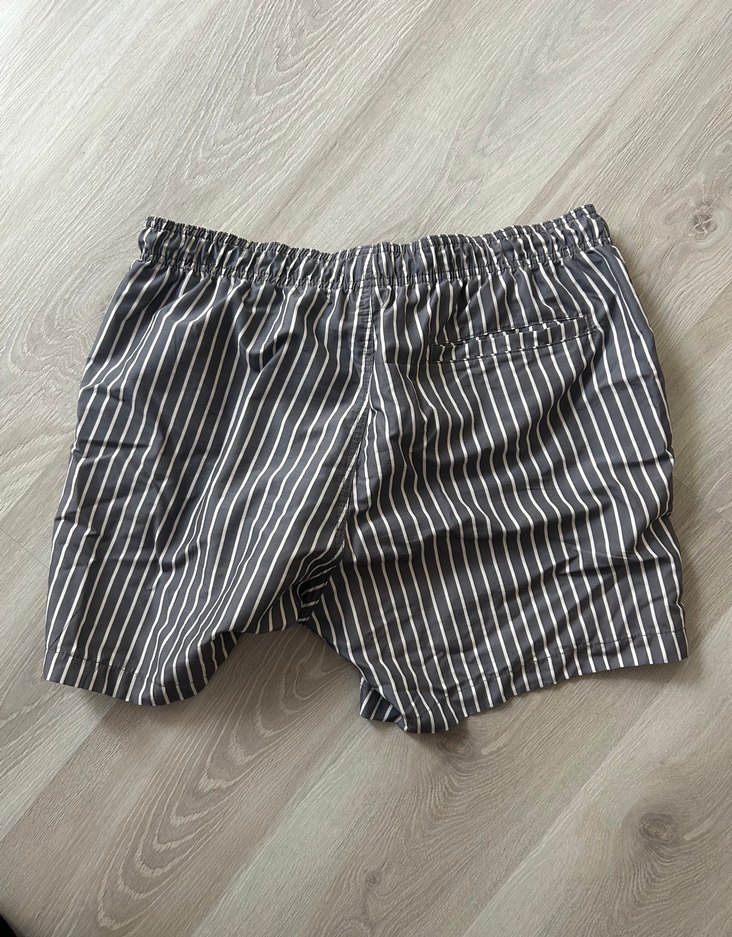 Gri Çizgili Erkek Deniz Şortu H&M - Görsel 2