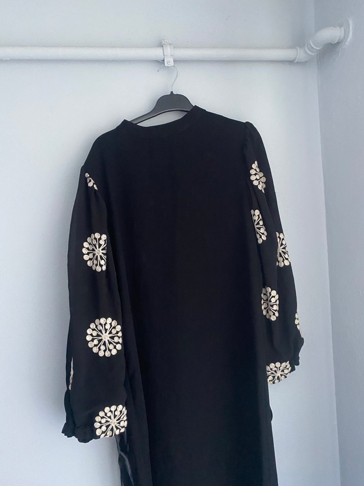 Boncuk İşlemeli Siyah Uzun Elbise - Görsel 2