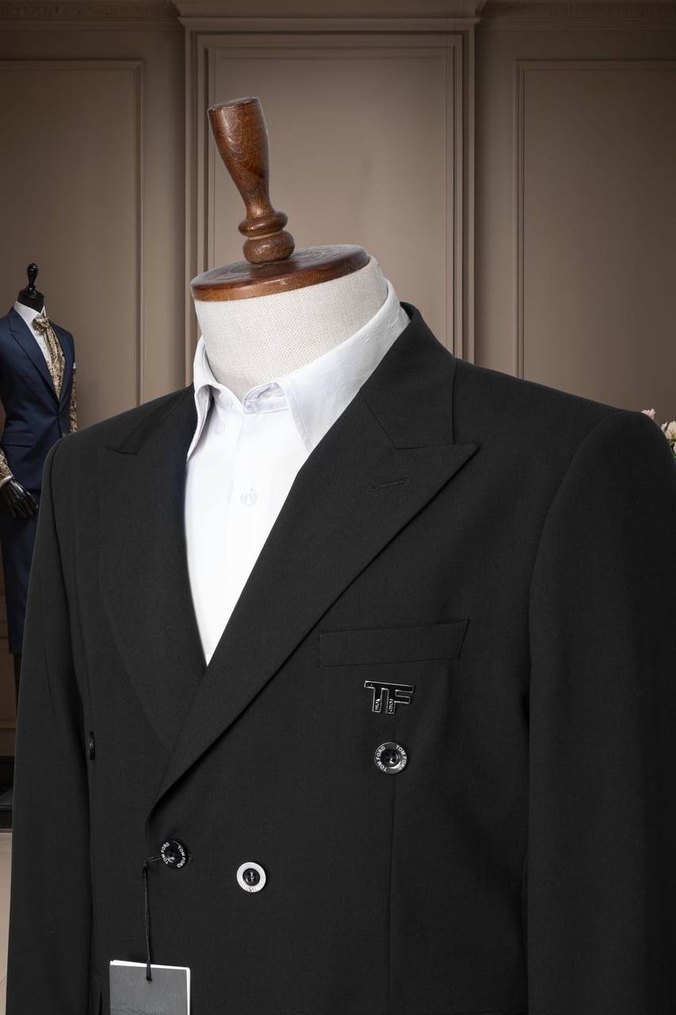 Klasik Siyah Erkek Kruvaze Takım Elbise - Görsel 2