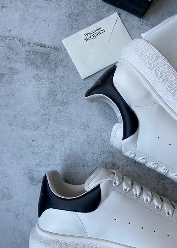 Alexander Mcqueen
36/45 arası - Görsel 4