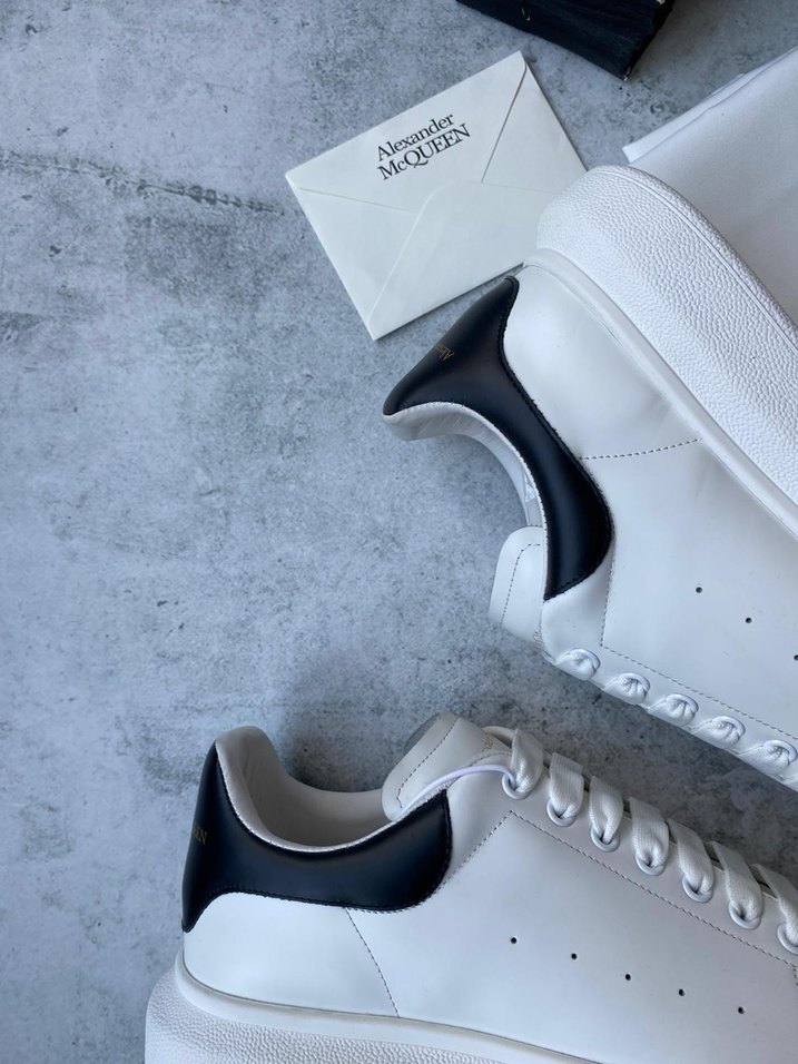 Alexander Mcqueen 

36/45 arası - Görsel 4