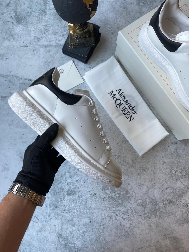 Alexander Mcqueen 

36/45 arası - Görsel 5