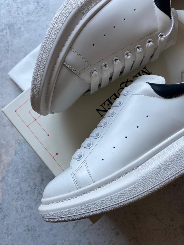 Alexander Mcqueen 

36/45 arası - Görsel 3