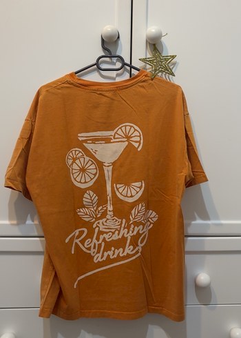 Turuncu Baskılı Kadın Tişört - Görsel 3