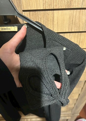 Gri Düğmeli Kadın Hırka, Uzun Kollu - Görsel 2