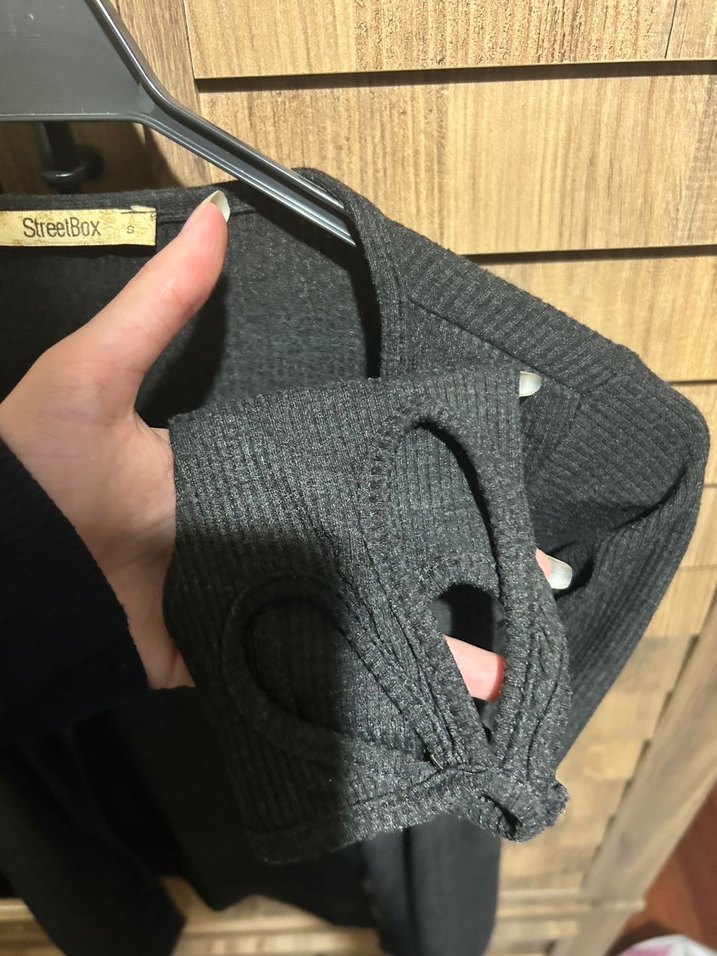 Gri Düğmeli Kadın Hırka, Uzun Kollu - Görsel 2