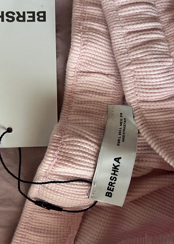 Bershka Pembe Kadın Mini Şort - Görsel 2