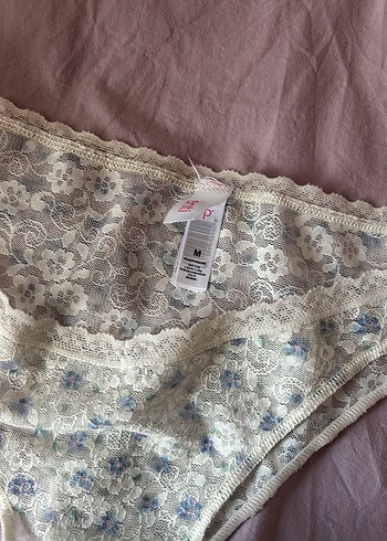 Penti Çiçekli Brazilian Külot - Görsel 3