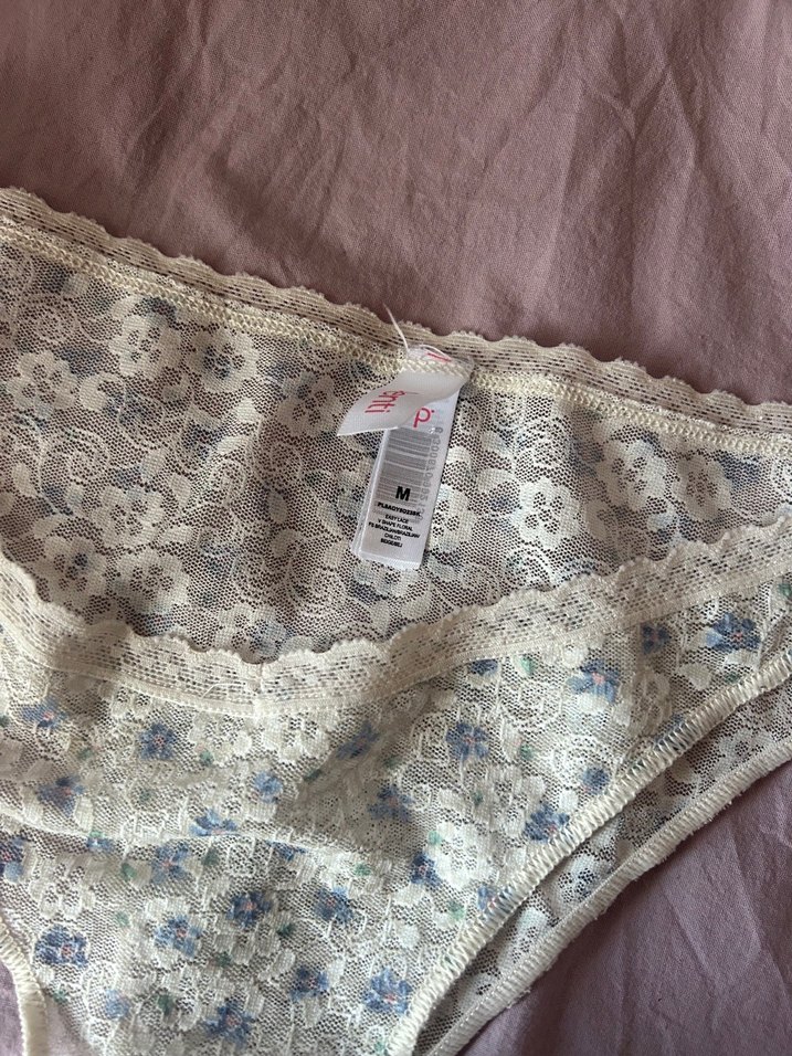 Penti Çiçekli Brazilian Külot - Görsel 3