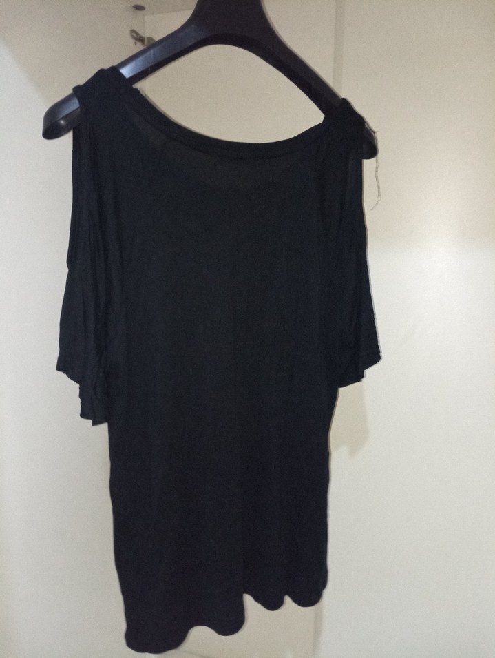 Kız Çocuk Siyah Baskılı Tişört - Görsel 2