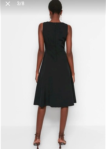 Siyah Midi Kolsuz Pileli Elbise - Görsel 2