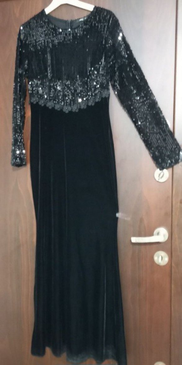 Tesettür Abiye
Uzun Kollu Siyah payet İşlemeli kadife - Görsel 2