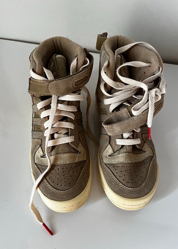 Adidas Bej Süet Bağcıklı Kadın Spor Ayakkabı - Görsel 2