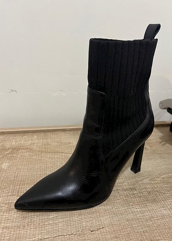 Network Siyah Deri Stiletto Topuklu Kadın Bot - Görsel 2