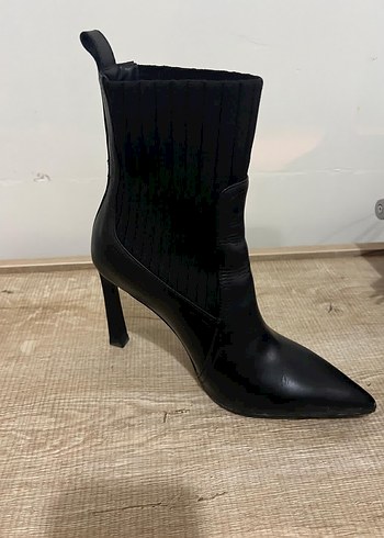 Network Siyah Deri Stiletto Topuklu Kadın Bot - Görsel 4