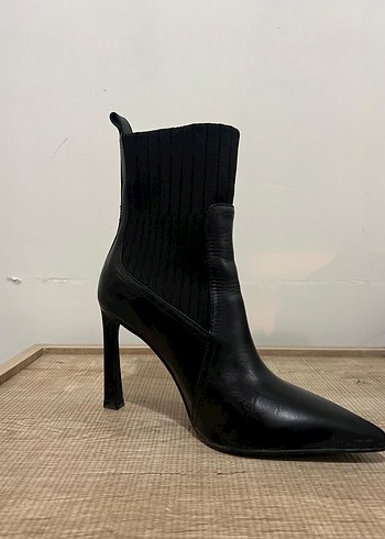 Network Siyah Deri Stiletto Topuklu Kadın Bot - Görsel 5