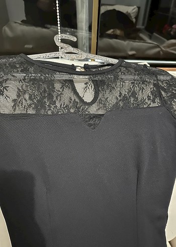 Siyah Dantel Detaylı Gotik Midi Elbise - Görsel 2