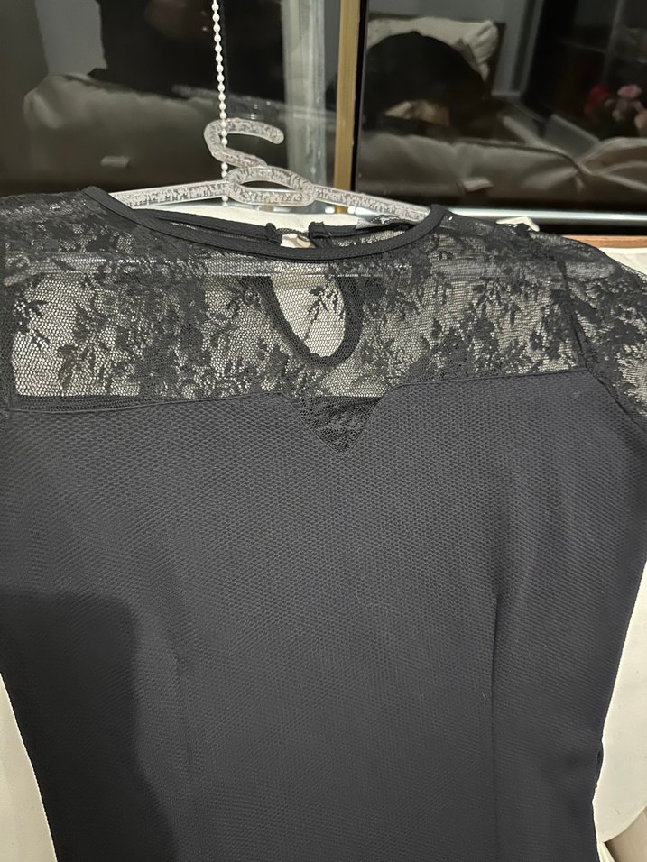 Siyah Dantel Detaylı Gotik Midi Elbise - Görsel 2