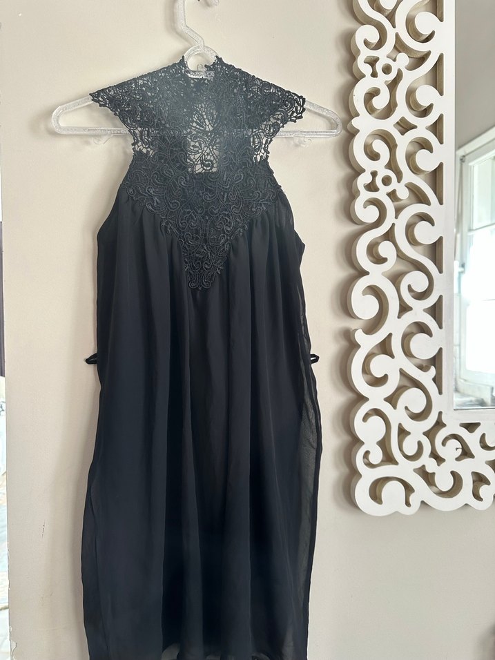 Dantel Detaylı Siyah Uzun Gotik Elbise - Görsel 2