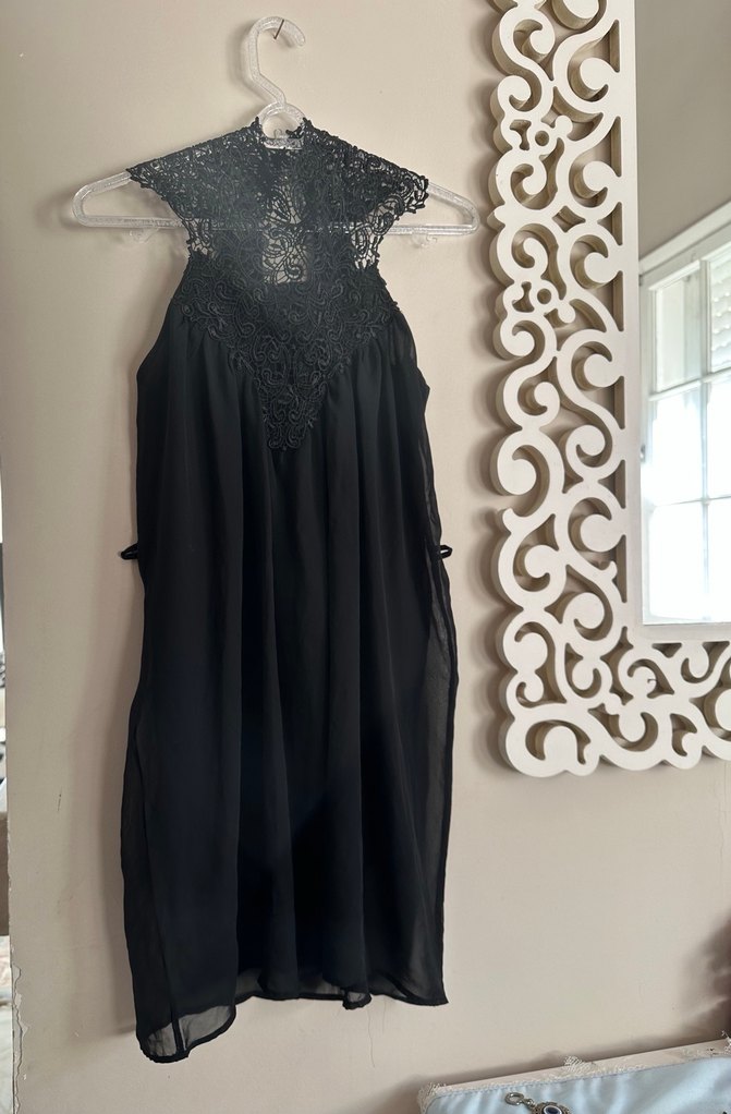 Dantel Detaylı Siyah Uzun Gotik Elbise - Görsel 3