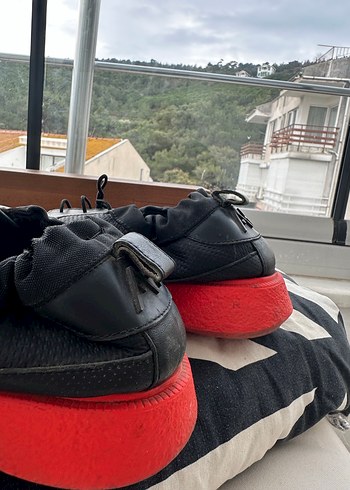 Kırmızı Tabanlı Siyah Erkek Spor Ayakkabı - Görsel 3