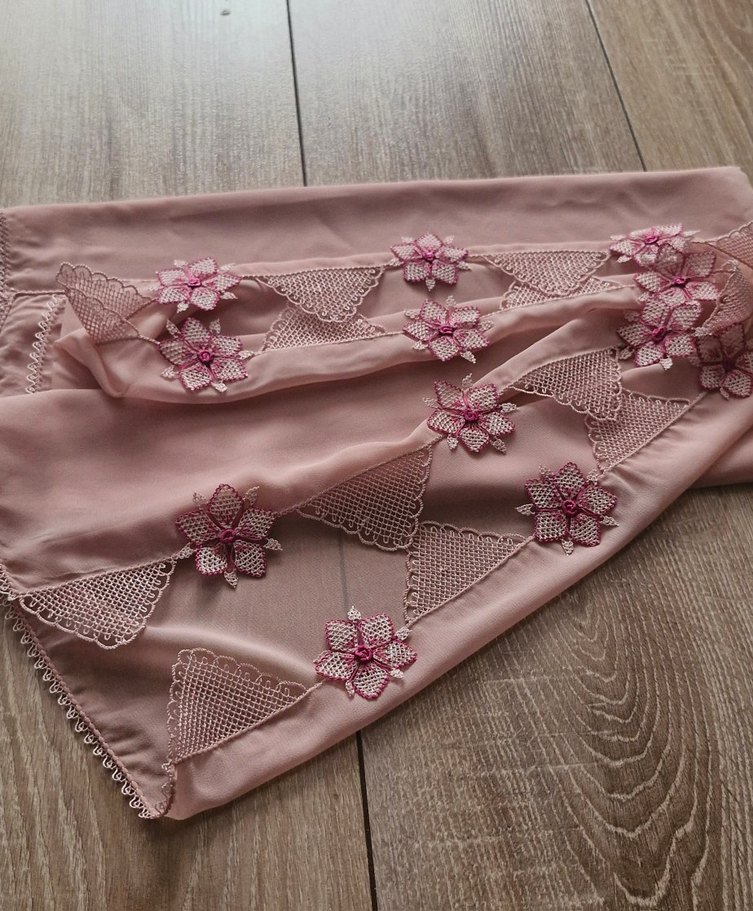 iğne oyası namaz ve mevlid başörtüsü - Görsel 4