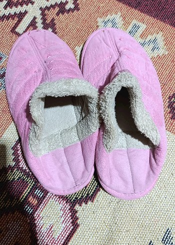 Düğmeli Pembe Kız Çocuk Ev Terliği - Görsel 2