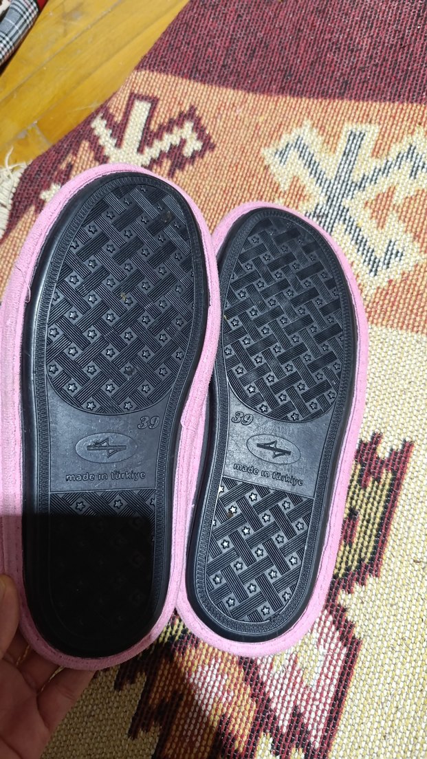 Düğmeli Pembe Kız Çocuk Ev Terliği - Görsel 3