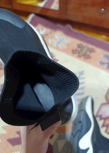 Yılan Desenli Siyah Kadın Dolgu Topuklu Spor Ayakkabı - Görsel 4