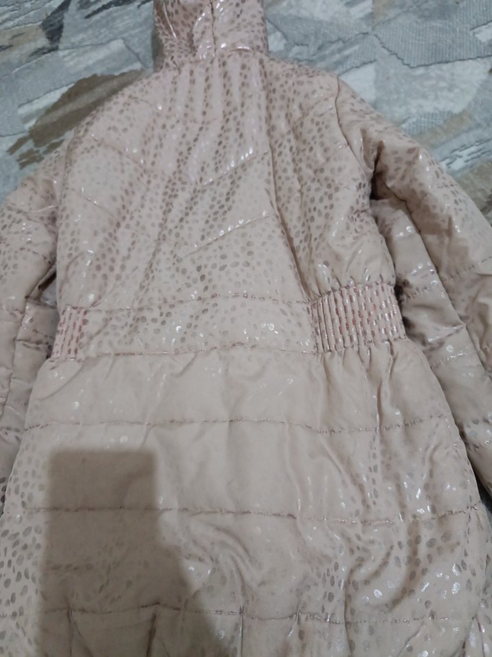 Bej Parlak Yılan Desenli Kadın Uzun Ceket - Görsel 4