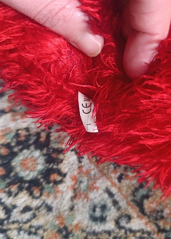 Kırmızı Nakışlı Kalp Şekilli Çocuk Yastığı - Görsel 4