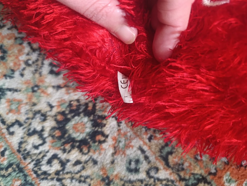 Kırmızı Nakışlı Kalp Şekilli Çocuk Yastığı - Görsel 4