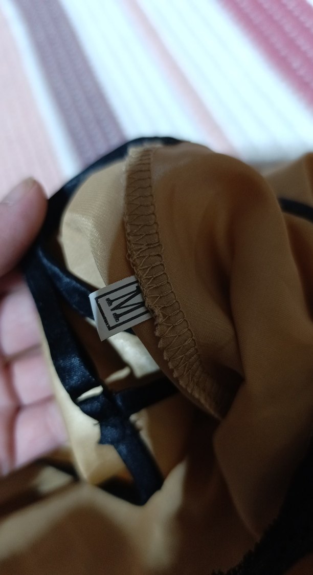 Bej Parlak İp Askılı Midi Gecelik - Görsel 3