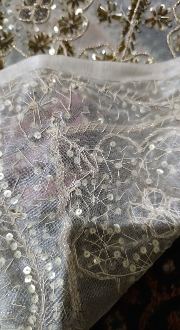 Parlak Çok Renkli Nakışlı sehpa Örtüsü - Görsel 2