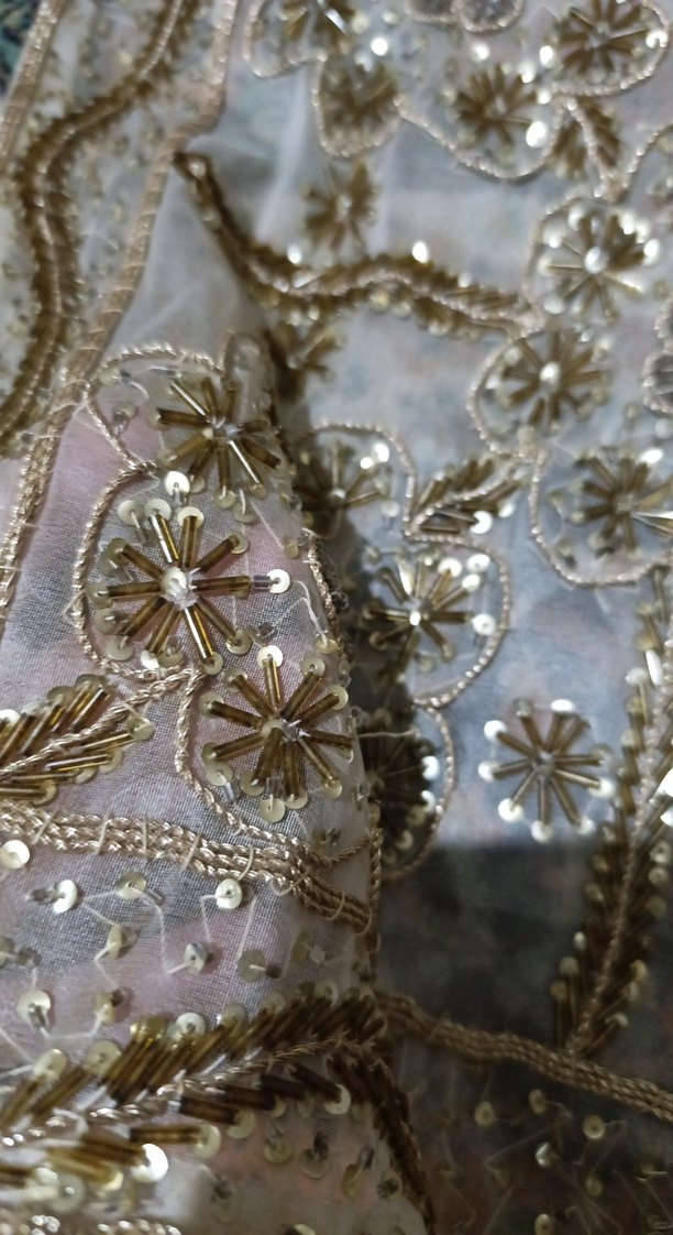 Parlak Çok Renkli Nakışlı sehpa Örtüsü - Görsel 3