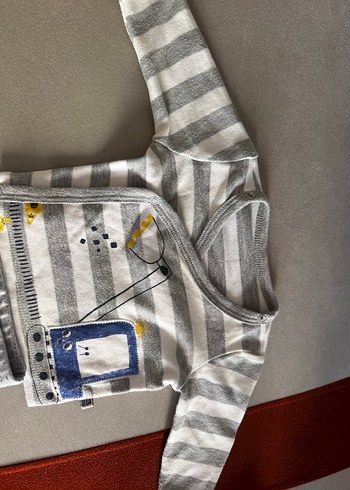 Gri Bebek Takımı Uzun Kollu, Düğmeli - Görsel 2