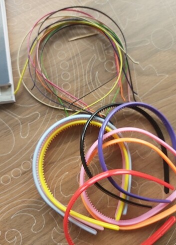 Plastik metal kız çocuk taç toka