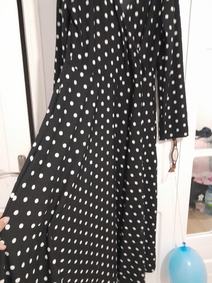 Siyah Puantiyeli Uzun V Yaka Elbise - Görsel 2