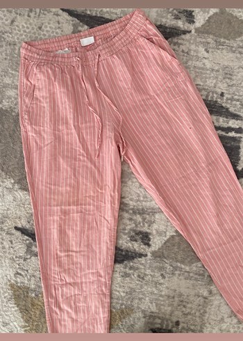Diğer Pastel Pembe İnce Cizgili Rahat Pantolon