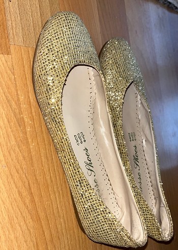 Kız Çocuk Parlak Altın Simli Özel Ayakkabı - Görsel 2